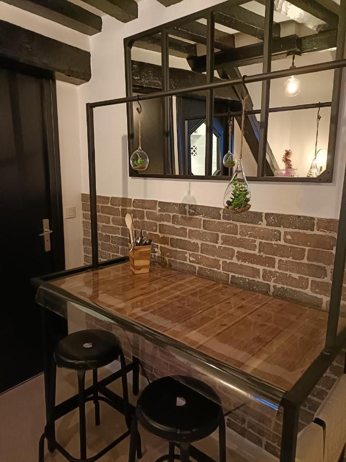 Appartement Le cœur du centre historique à Honfleur Extérieur photo